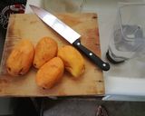 Foto del paso 1 de la receta: Agua de mango