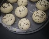 A picture of step 10 of Chicken stuffed buns.