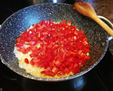 Foto del paso 5 de la receta: Caballa al horno con salsa de pimiento y patata