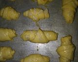 Foto langkah ke 8 dari resep Kifli - Crescent Rolls.
