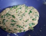 A picture of step 2 of Lauki Palak Paratha (bottelgourd).