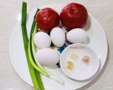 Foto langkah ke 1 dari resep Tumis tomat dan telur.