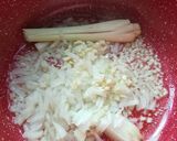 Gambar langkah 2 resipi Spaghetti Tomyam.