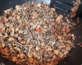 蘿蔔乾辣炒小魚的食譜步驟3照片