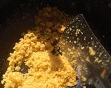 मुंग दाल हलवा (moog dal halwa recipe in hindi) रेसिपी चरण 2 फोटो