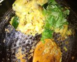 A picture of step 4 of Aloo bharta grill sandwich.