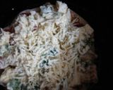 A picture of step 4 of Kulcha paneer pizza.