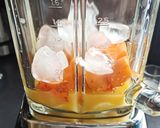 Une image de l'étape 1 de Smoothie abricots, oranges et bananes.
