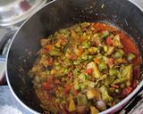 A picture of step 4 of Bhogi chi bhaji.