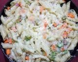 A picture of step 4 of Veg cheesy mayonnaise pasta.