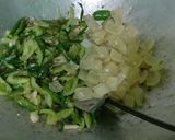 Foto langkah ke 6 dari resep Oseng oseng ikan cue dan kikil.