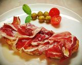 Foto del paso 1 de la receta Medias Tostadas con Jamón Ibérico y Tomate.