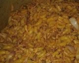 A picture of step 3 of 7 spice Tikka Maccrooni.