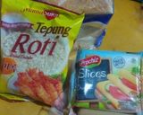 Foto langkah ke 1 dari resep Roti Tawar gulung sosis keju.