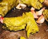 Foto del paso 3 de la receta: Salmón en Evolución - En Hojas de Parra con Suero Costeño, Salmón Skin Y Tartar