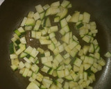 Foto del paso 2 de la receta: Salmón marinado en soja con salsa de miel y limón