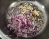 A picture of step 4 of Aloo Gobhi Pulao.