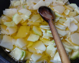 Foto del paso 2 de la receta: Tortilla de patata y harina de garbanzo sin huevo