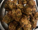 A picture of step 2 of Spring Onion Kofta Curry.