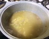 عکس مرحله 1 از دستور عدسي با پياز داغ و گلپر