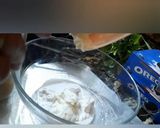 A picture of step 3 of Oreo butterfly cheese cake.