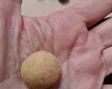 Foto del paso 3 de la receta: Galletas saludables con harina de frutos secos y arándanos frescos 🫐 sin gluten, sin azúcar