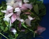 A picture of step 2 of Onion & Methi paratha.