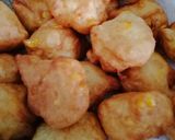 Gambar langkah 4 resipi Cucur Jagung Lemak Manis.