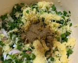 A picture of step 1 of Jhat phat Spring Onion Pakoray.