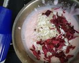 A picture of step 2 of Rose Chenna Cream.