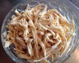 Foto del paso 7 de la receta: Tostadas de salpicón de pollo