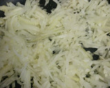 Foto del paso 4 de la receta: Pechugas en salsa con uvas al ron