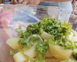 Foto del paso 2 de la receta: Ensalada Papas y atún 🥂