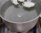Foto del paso 2 de la receta: Caldo de frijol con fideos y huevo