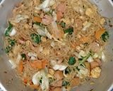Foto langkah ke 5 dari resep Bihun Sosis.
