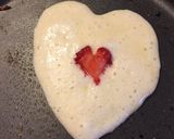 Foto del paso 4 de la receta: Hot cakes con frutilla