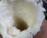 A picture of step 2 of Green peas potato cone.