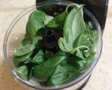 Foto del paso 2 de la receta: Aderezo de yogurt, albahaca y poppy seeds