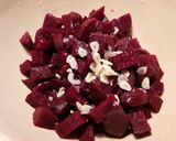 Foto del paso 3 de la receta Ensalada de remolacha y cebolleta fresca