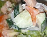 Gambar langkah 2 resipi Salad Tomato Dan Timun Pedas.