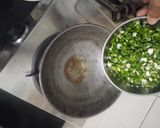हरे लहसुन की सब्जी(Green Garlic Sabji Recipe In Hindi) रेसिपी चरण 2 फोटो