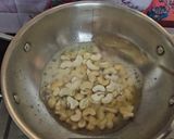A picture of step 3 of Kaju curry.