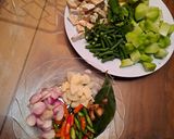 Foto langkah ke 1 dari resep Sayur Lodeh Bumbu Iris.