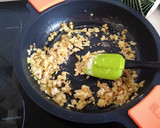 Foto del paso 1 de la receta: Cocochas en salsa verde