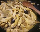 A picture of step 2 of Chicken and porcini mushrooms in a saffron and white wine sauce.