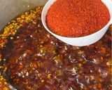 A picture of step 5 of Signature Spicy Beef Sauce（秘制香辣牛肉酱）.