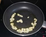 Foto del paso 1 de la receta: Almejas al ajillo
