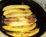 A picture of step 2 of Oven grilled Boli, fried fish and pepper stew.