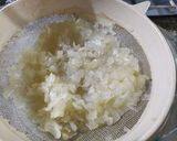 Foto del paso 1 de la receta: Pancitos de cebolla