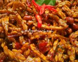 A picture of step 5 of Sweet and Spicy Crispy Tempeh with Peanuts.